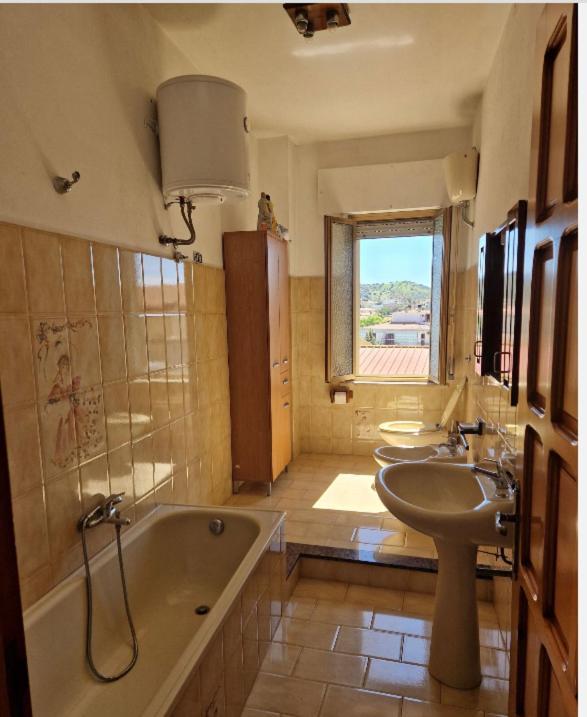 Apartment Piras&Tascedda Ampio Appartamento Vicino Al Centro Bari Sardo Exteriör bild